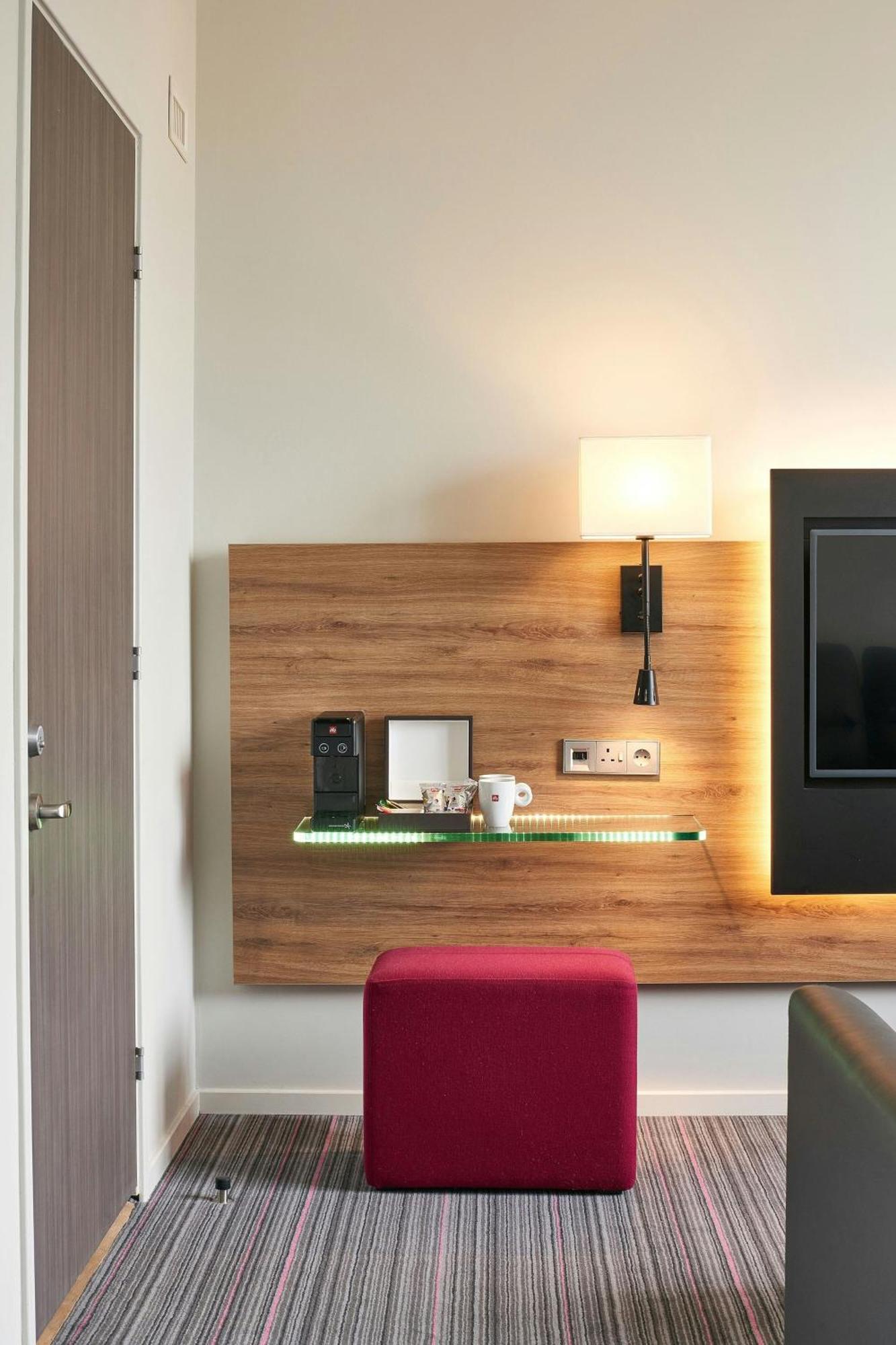 Hotel Moxy Edinburgh Airport Ingliston Exterior foto